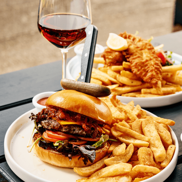 Social-Fair-Food-Drink