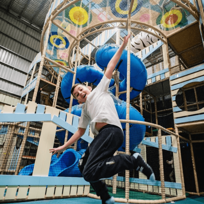 Social-Fair-Giant-Playgrounds-4-700x700